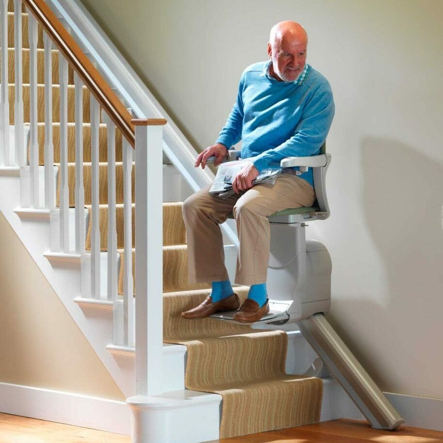 chaise-escalier-homme